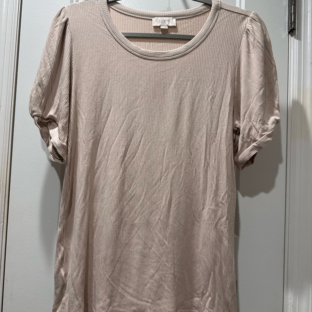 LOFT Outlet Women's Light Taupe Short Sleeve Tee